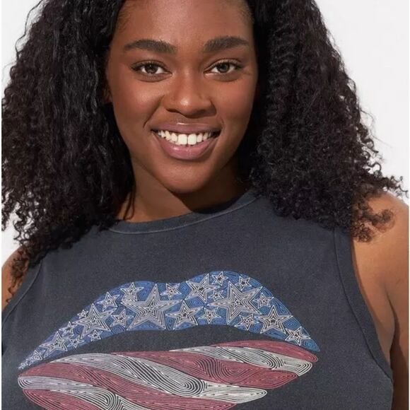 Torrid Black Graphic Muscle Tee - Picture 4 of 8